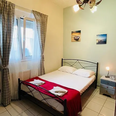 Апартаменти Nea Chora Cozy Close To The